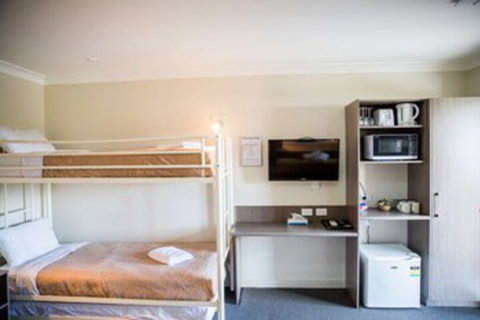 Lilac City Motor Inn & Steakhouse - Accommodation QLD 0