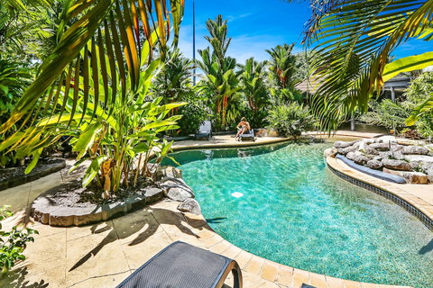 Cascade Gardens - Accommodation QLD 3