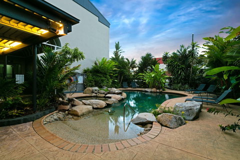 Cascade Gardens - Accommodation QLD 2