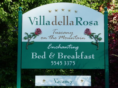 Villa Della Rosa Bed & Breakfast - Accommodation QLD 0