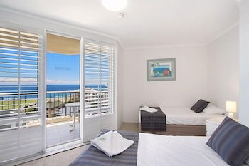 Rainbow Commodore Apartments - Accommodation QLD 3