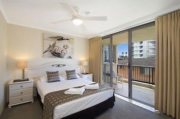 Rainbow Commodore Apartments - Accommodation QLD 4