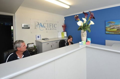 Pacific Marina Apartments - Accommodation QLD 4