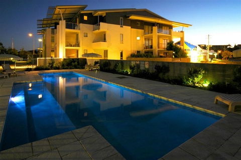 Pacific Marina Apartments - Accommodation QLD 2