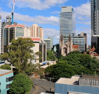 Frisco Apartments - Accommodation QLD