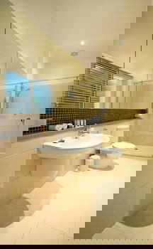 Plantation House - Accommodation QLD 6