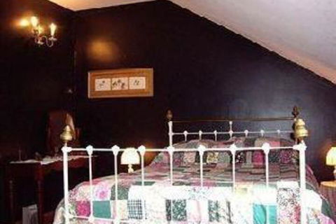 Memory Lane Cottage - Accommodation QLD 1