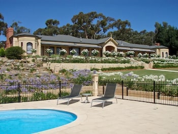 Brice Hill Country Lodge - Accommodation QLD 3