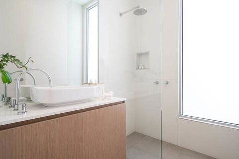 Aquabelle Apartments - Accommodation QLD 7