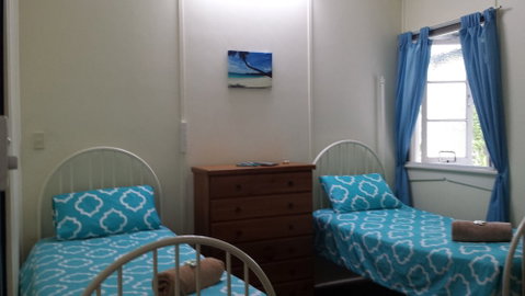 Arcadia Beach Guest House - Accommodation QLD 5
