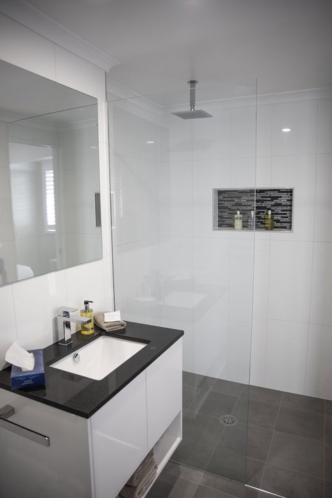 Amooran Oceanside - Accommodation QLD 2