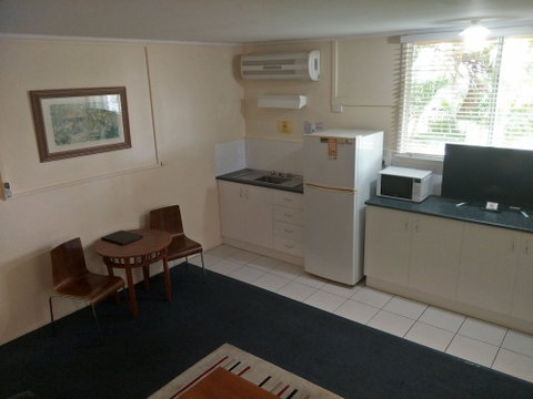 Arkana Motel - Accommodation QLD 4