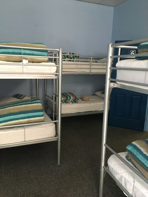 Warrnambool Beach Backpackers - Accommodation QLD 6