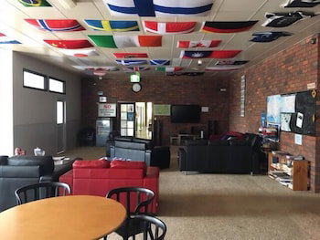 Warrnambool Beach Backpackers - Accommodation QLD 2