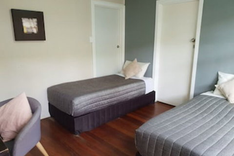 Backpackers In Paradise Resort - Accommodation QLD 0