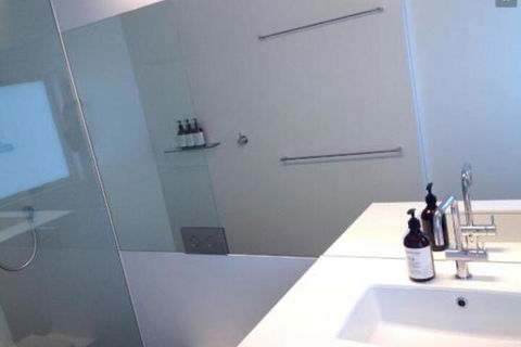 Avalon City Retreat - Accommodation QLD 3