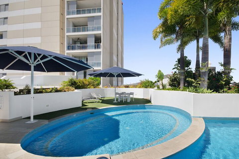 Direct Hotels â€“ Dalgety Apartments - Accommodation QLD 2