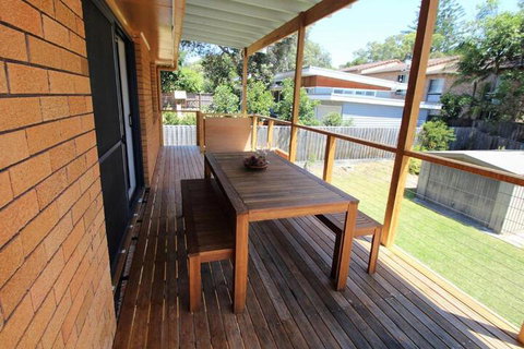 BARRELS At BOOMERANG - Accommodation QLD 6