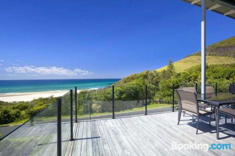 ROCKPOOL (4 Night Min) - Accommodation QLD 6