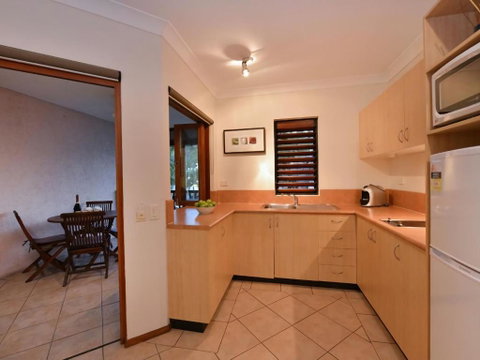 Balinese Style Studio - Accommodation QLD 1