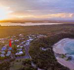 Angourie Blue 7 stroll to surfing beaches. - Accommodation QLD