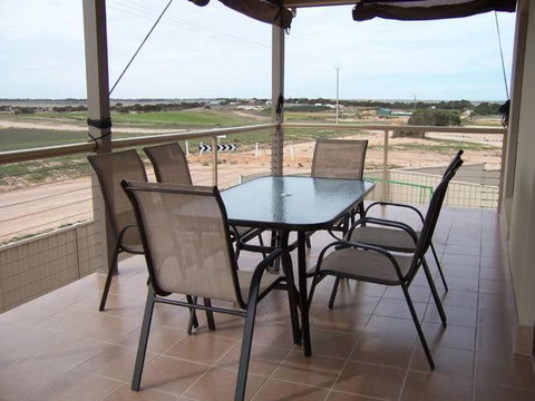 Relax On Par - Accommodation QLD 1