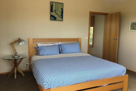 Apostle Hideaway Central Port Campbell - Accommodation QLD 7