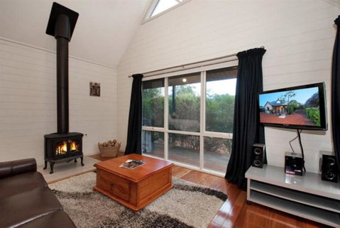 Two Truffles Cottages - Accommodation QLD 5