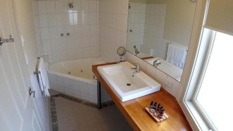 Two Truffles Cottages - Accommodation QLD 4