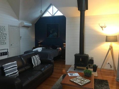 Two Truffles Cottages - Accommodation QLD 3