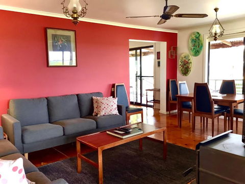 Gilgraves Vineyard Farmstay - Accommodation QLD 3