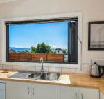 Southern Beaches Holiday House - Accommodation QLD