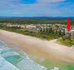 Blue Pacific 2 Across the road from Pippi Beach - Accommodation QLD
