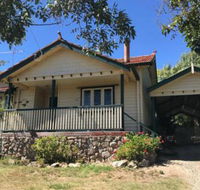 Cherry Blossom Cottage Beechworth Getaways - Accommodation QLD