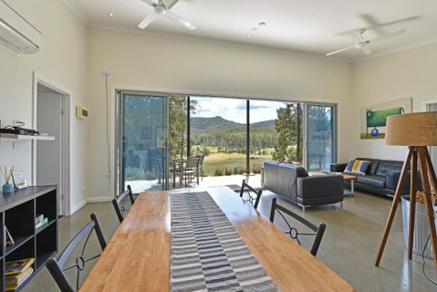 Valle Laguna - Accommodation QLD 2
