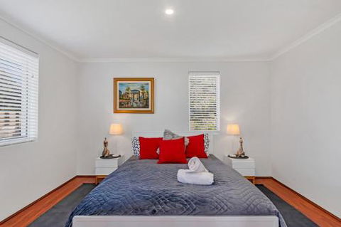 Blue Bay Beach Stay Mandurah - Accommodation QLD 5