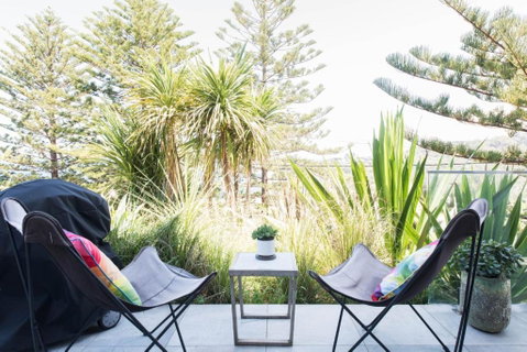 Scandi Beach Apartment - Accommodation QLD 3