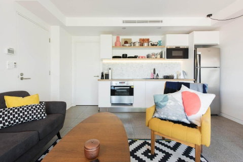 Scandi Beach Apartment - Accommodation QLD 2