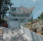 Spectacular Bilgola Beachhouse - Accommodation QLD