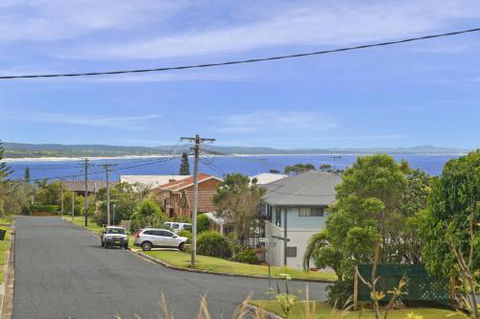 SEAVIEW DREAM Bonny Hills - Accommodation QLD 5