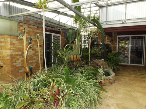 Yorks Lookout Lodge Bed & Breakfast - Accommodation QLD 3