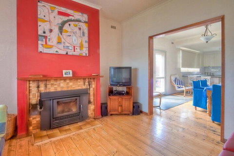 Carrick Fergus - Accommodation QLD 4