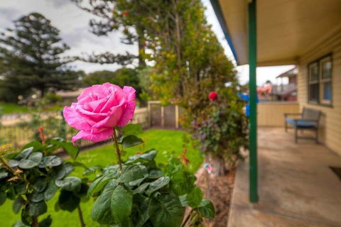 Carrick Fergus - Accommodation QLD 2