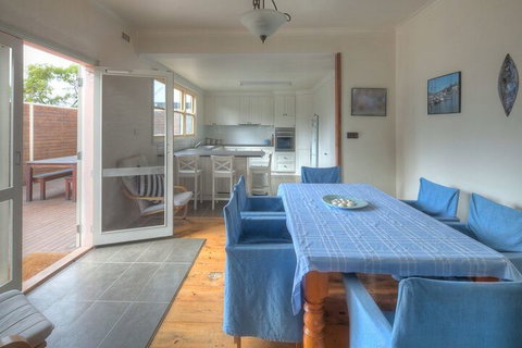 Carrick Fergus - Accommodation QLD 6