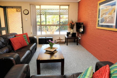 ACACIA WEEKLY ONLY - Accommodation QLD 1
