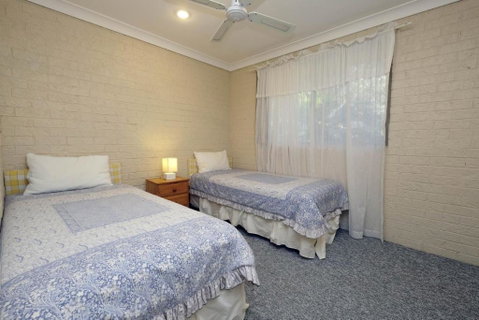 ACACIA WEEKLY ONLY - Accommodation QLD 4