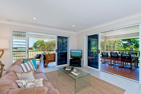 Allure By The Sea - Accommodation QLD 4