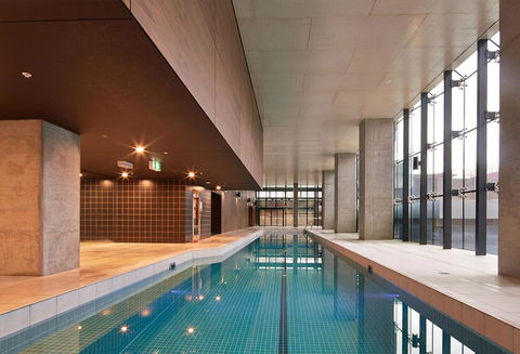 Immaculate 2BR With 2 Bathroom Private Unit In CBD - Accommodation QLD 5