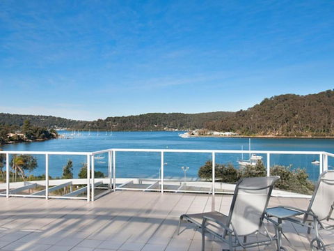 Bella Mare 2 Bedroom Ocean View Terrace Apt - Accommodation QLD 5
