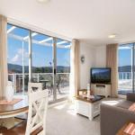 Bella Mare 2 Bedroom Ocean View Terrace Apt - Accommodation QLD 0